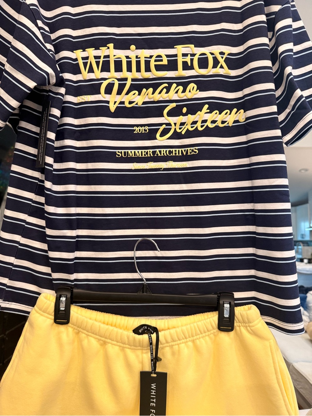White Fox Verano Sixteen Viola Oversized Tee Navy Stripe NWT XXS/XS - Picture 9 of 16